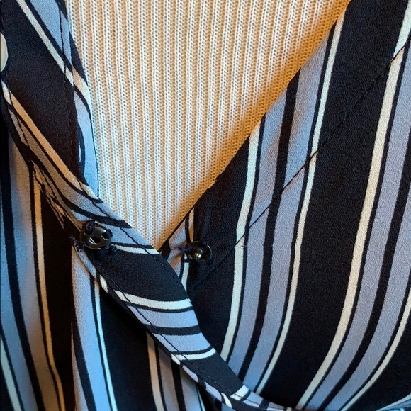 Ann Taylor LOFT Wrap Top - Picture 4 of 8